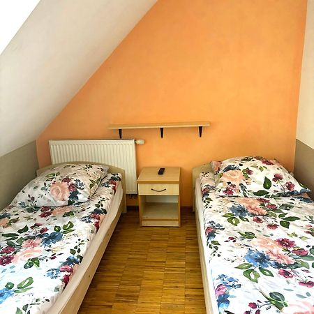 Hostel Nuove Frontiere Neisse Exterior foto